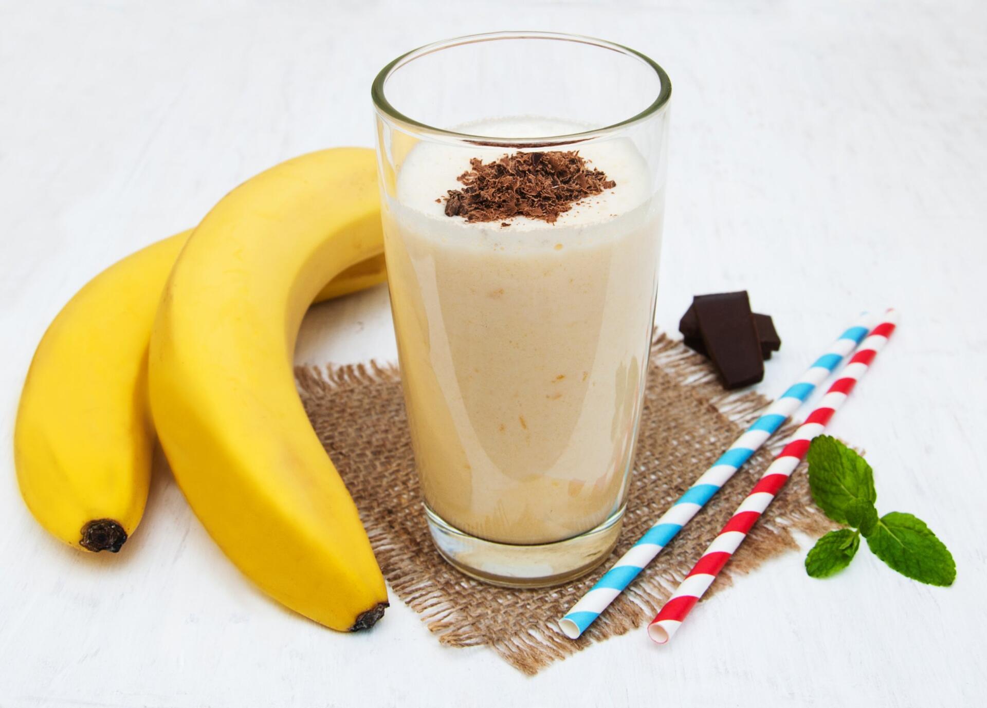 Chocolate bananas juice